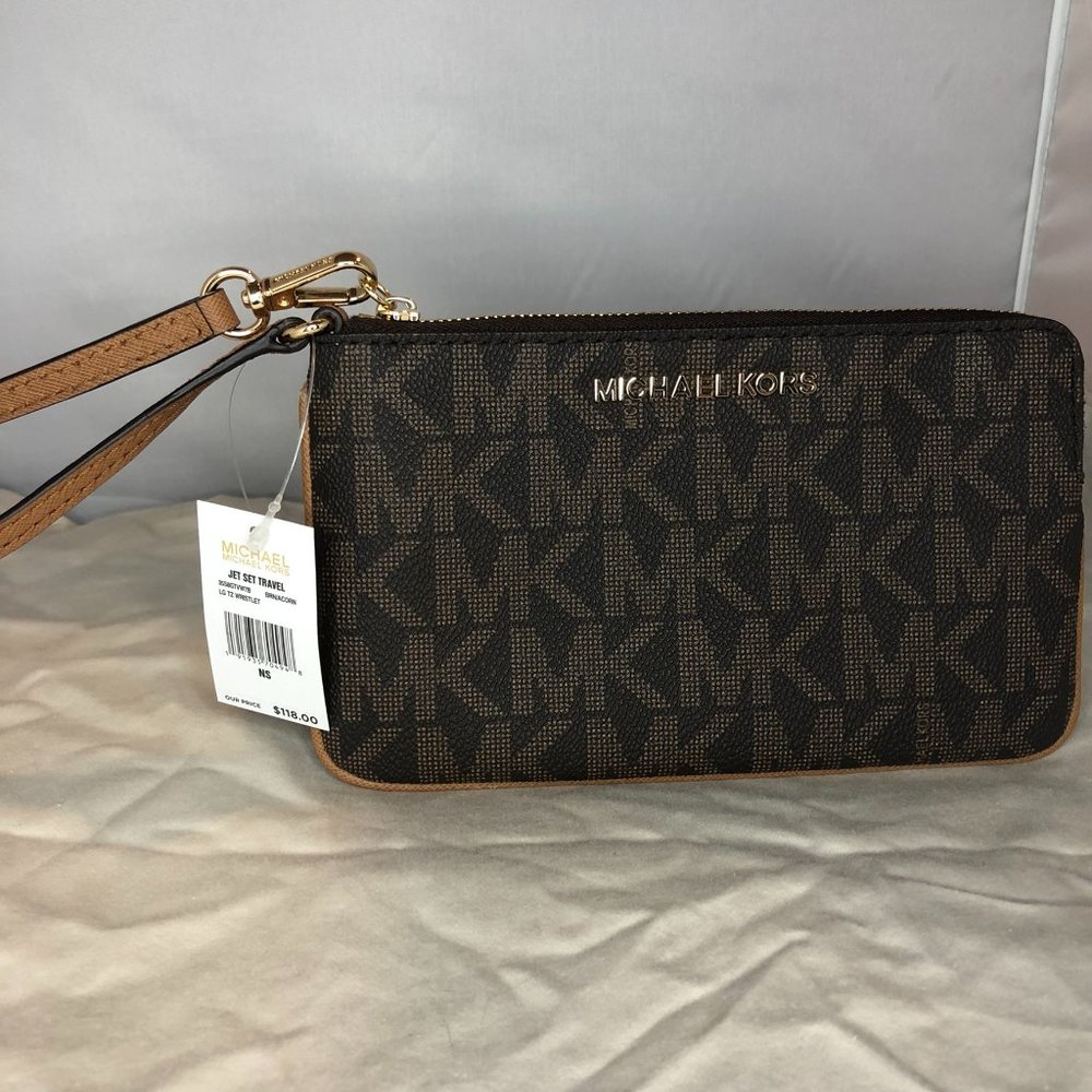 NWT Michael Kors Jet Set Travel Leather Wristlet Acorn/Brown